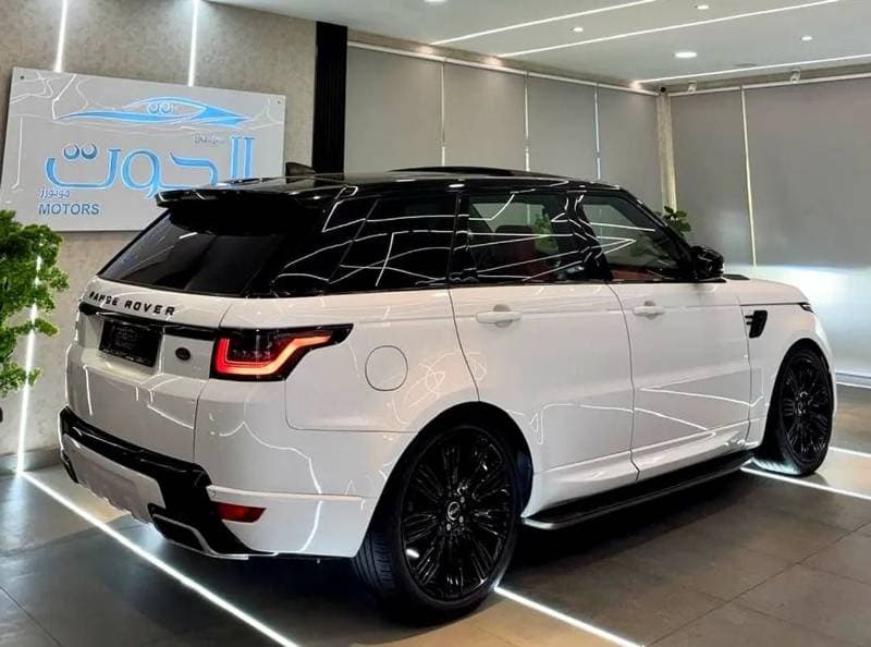 2018 Land Rover Range Rover Sport HSE DYNAMIC thumbnail 3