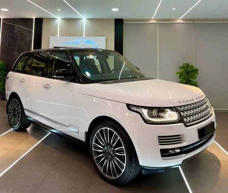 2016 Land Rover Range Rover VOGUE SE thumbnail 3