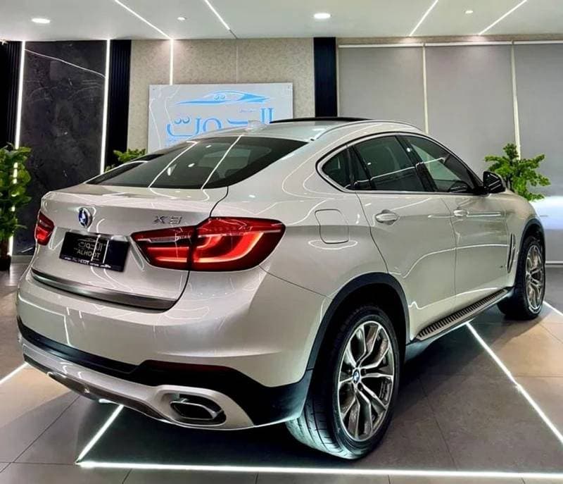 2016 BMW X6 50i EXCLUSIVE thumbnail 8