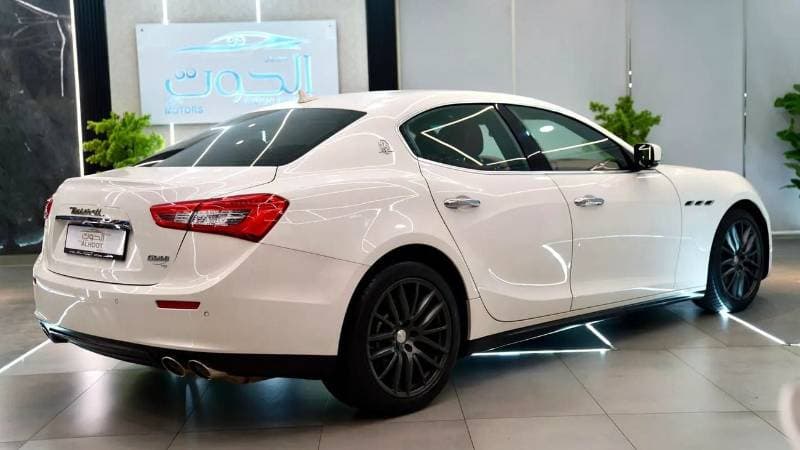 2016 Maserati Ghibli S thumbnail 4