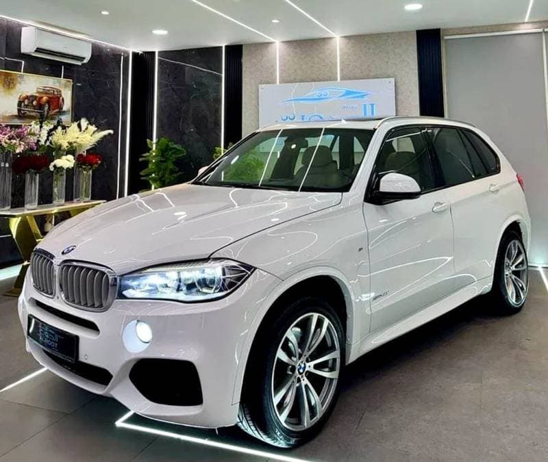 2015 BMW X5 50i