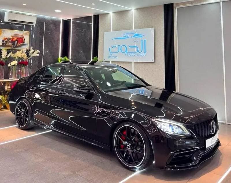 2017 Mercedes Benz C 63 S thumbnail 2