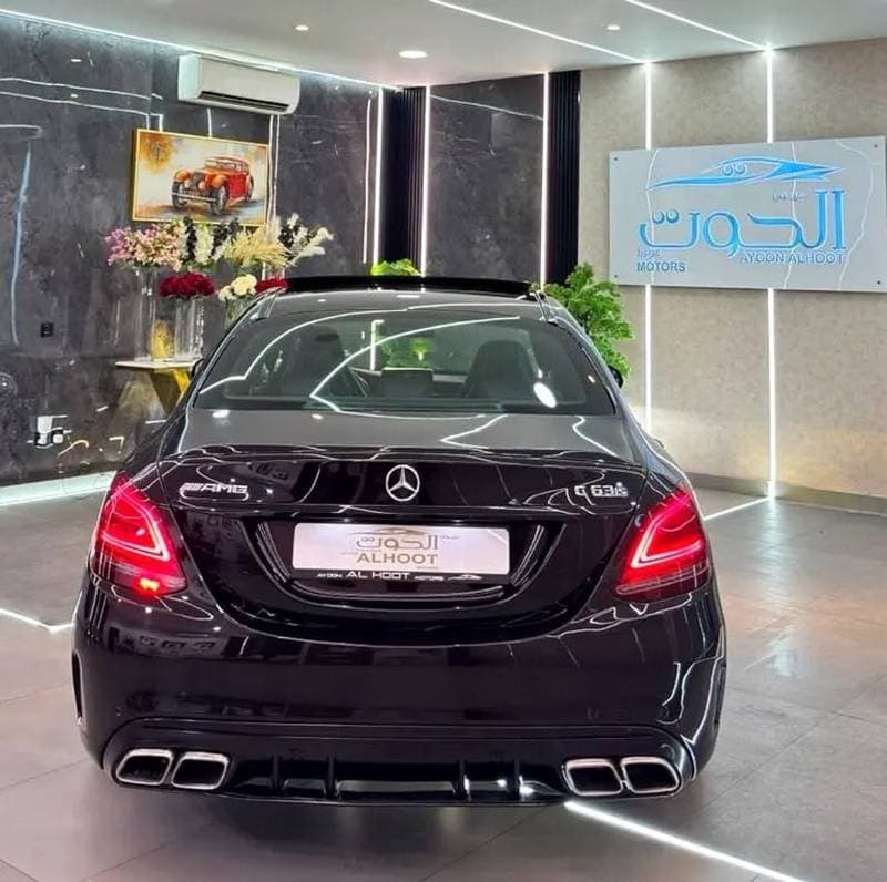 2017 Mercedes Benz C 63 S thumbnail 6