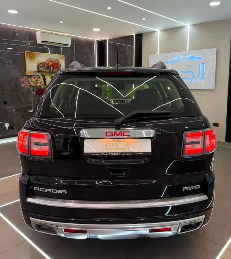 2017 GMC Acadia DENALI thumbnail 5