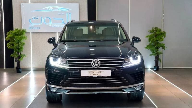 2017 Volkswagen Touareg R LINE thumbnail 5