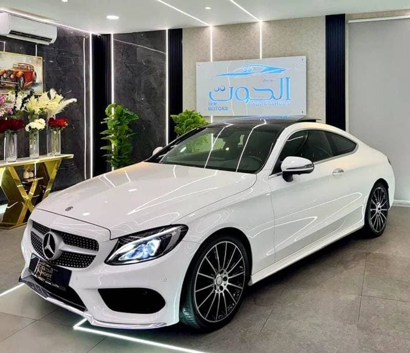 2019 Mercedes Benz C200 AMG thumbnail 2
