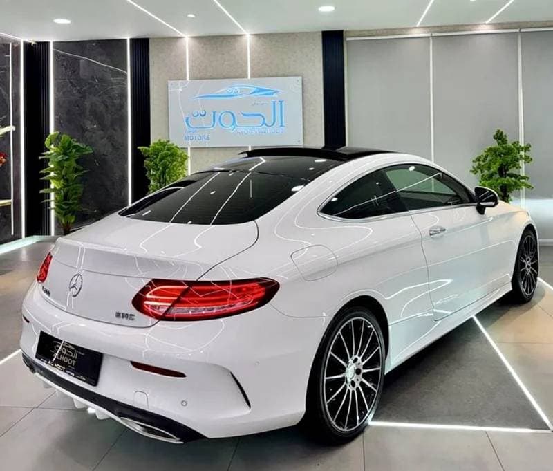 2019 Mercedes Benz C200 AMG thumbnail 8