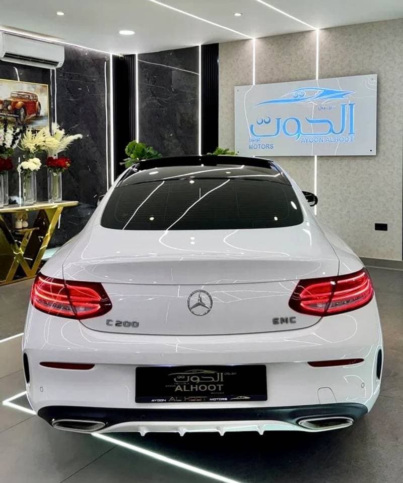 2019 Mercedes Benz C200 AMG thumbnail 6