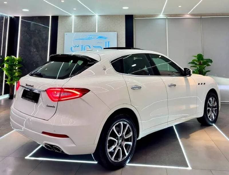 2018 Maserati Levante GRANLUSSO thumbnail 8
