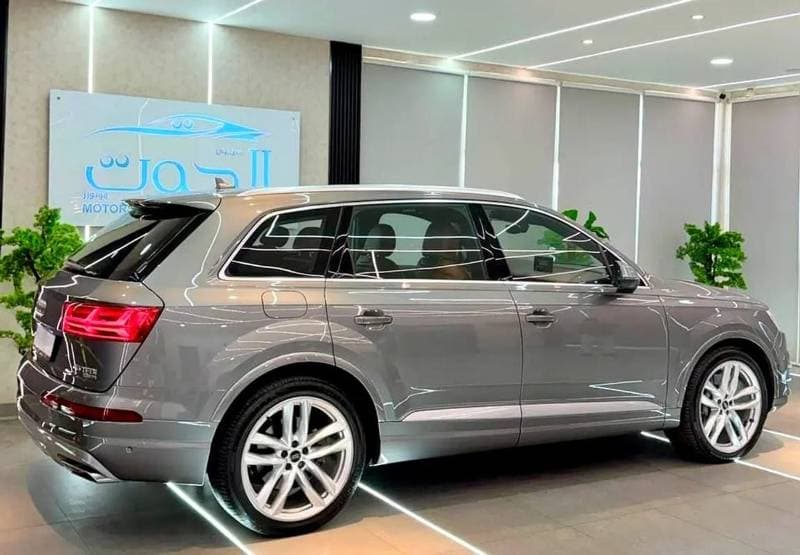 2017 Audi Q7 45 TFSI thumbnail 7