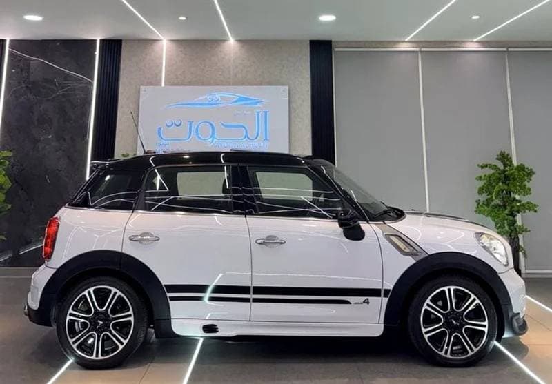 2017 Mini Countryman thumbnail 5