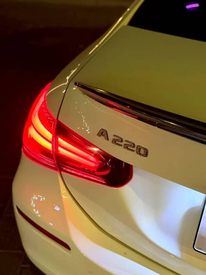2019 Mercedes Benz A220 STANDARD thumbnail 4