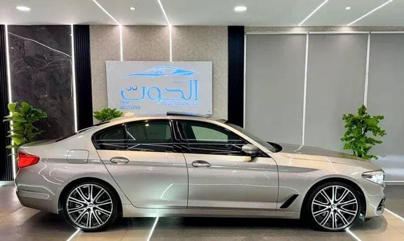 2018 BMW 530i LUXURY thumbnail 7