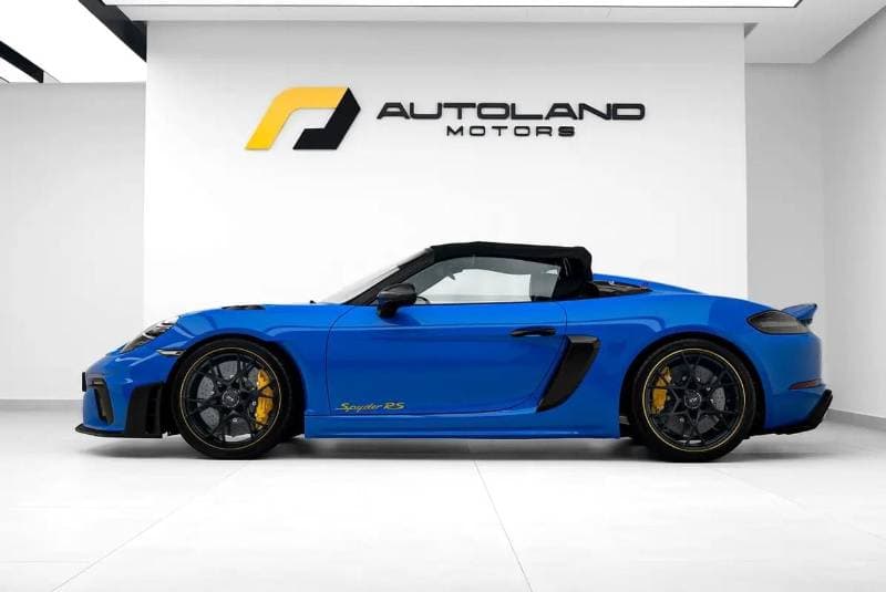 2025 Porsche 718 Spyder RS thumbnail 6