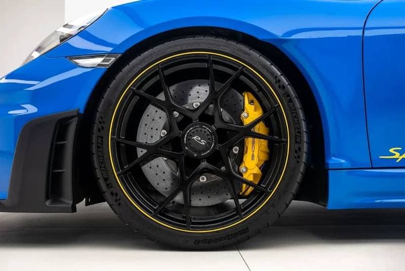 2025 Porsche 718 Spyder RS thumbnail 7