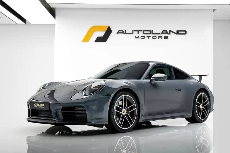 2025 Porsche 911 CARRERA