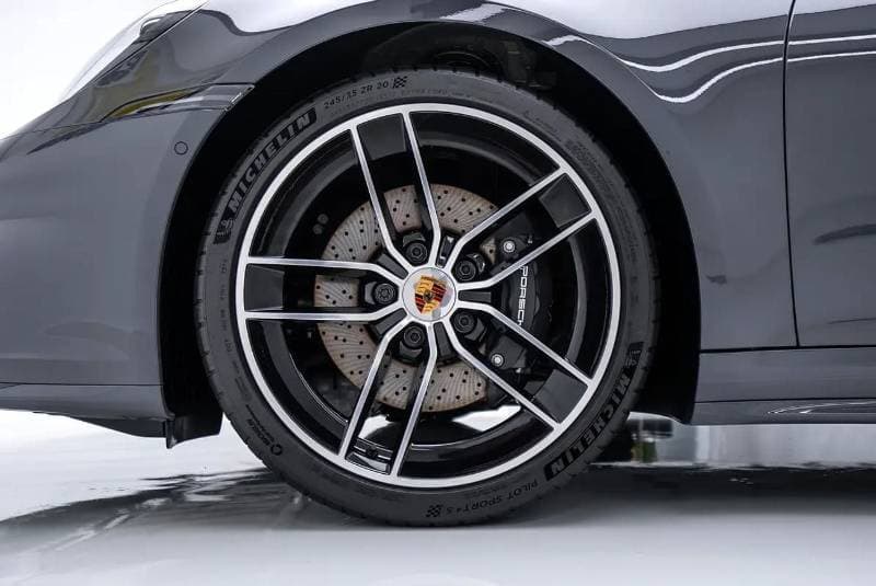 2025 Porsche 911 CARRERA thumbnail 5