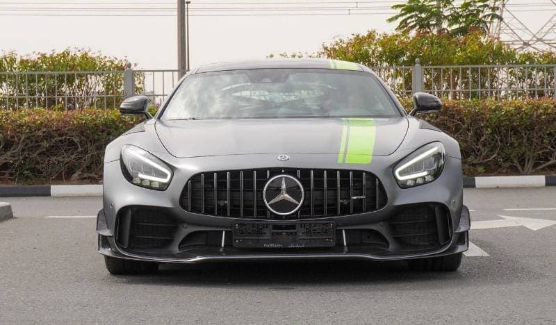 2019 Mercedes Benz AMG GTR thumbnail 2