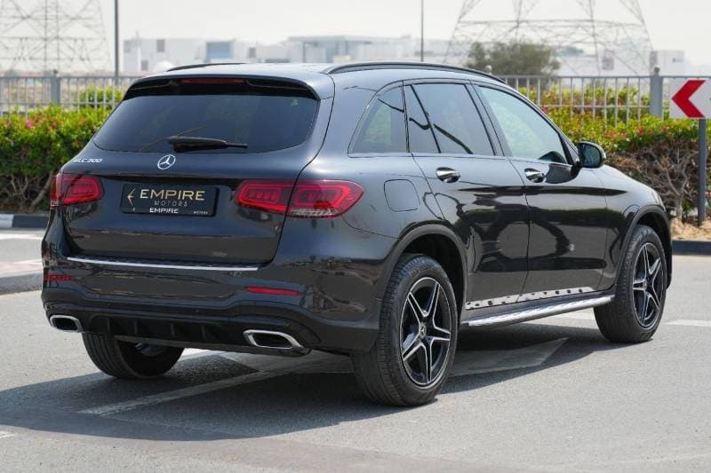 2020 Mercedes Benz GLC 300 AMG thumbnail 4