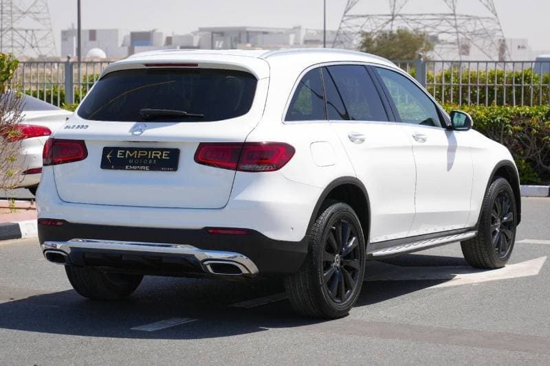 2020 Mercedes Benz GLC 300 AMG thumbnail 4