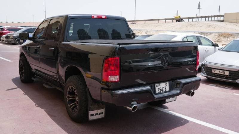 2021 RAM 1500 Dodge Ram 1500 SLT thumbnail 4
