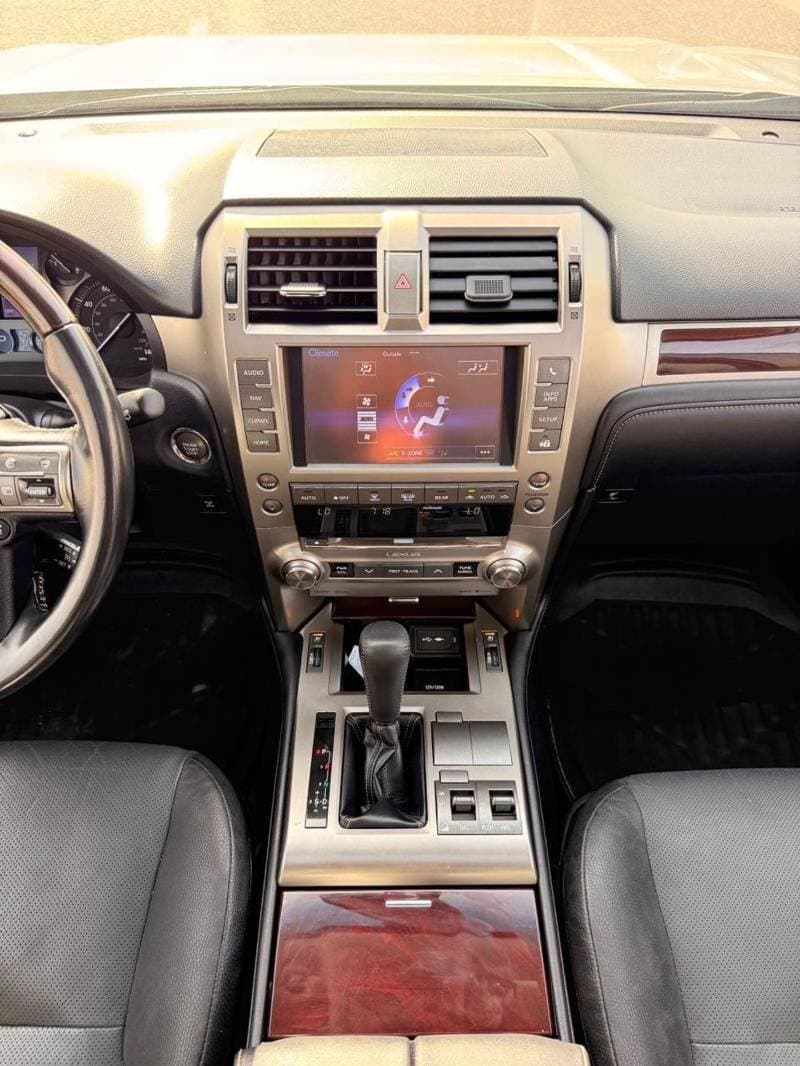 2018 Lexus GX460 PLATINUM thumbnail 8