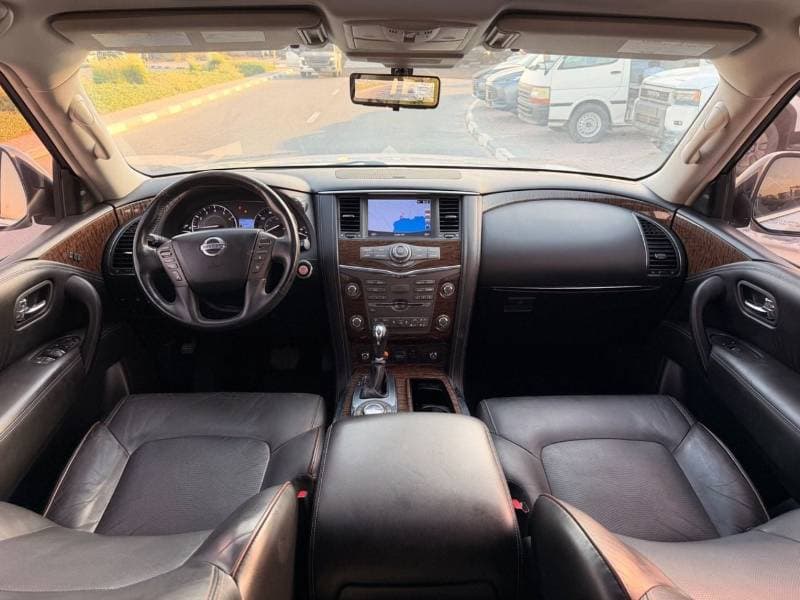 2018 Nissan Armada PLATINUM thumbnail 5