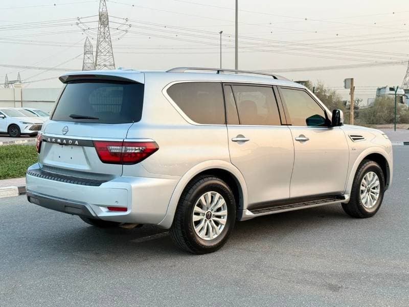 2021 Nissan Armada SL thumbnail 3