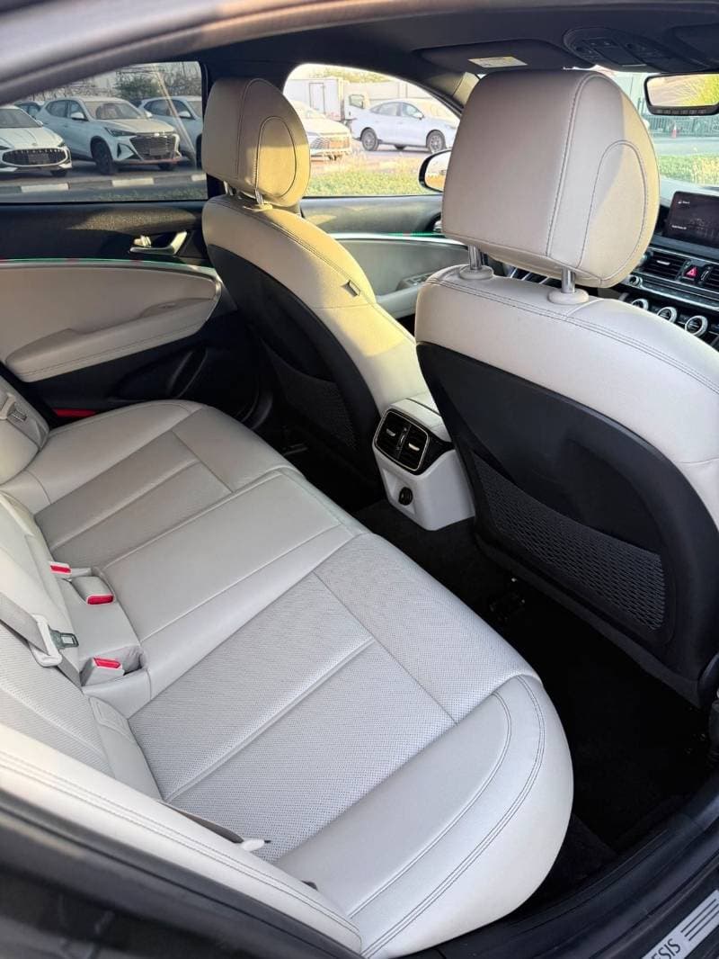 2022 Genesis G70 PREMIUM thumbnail 8