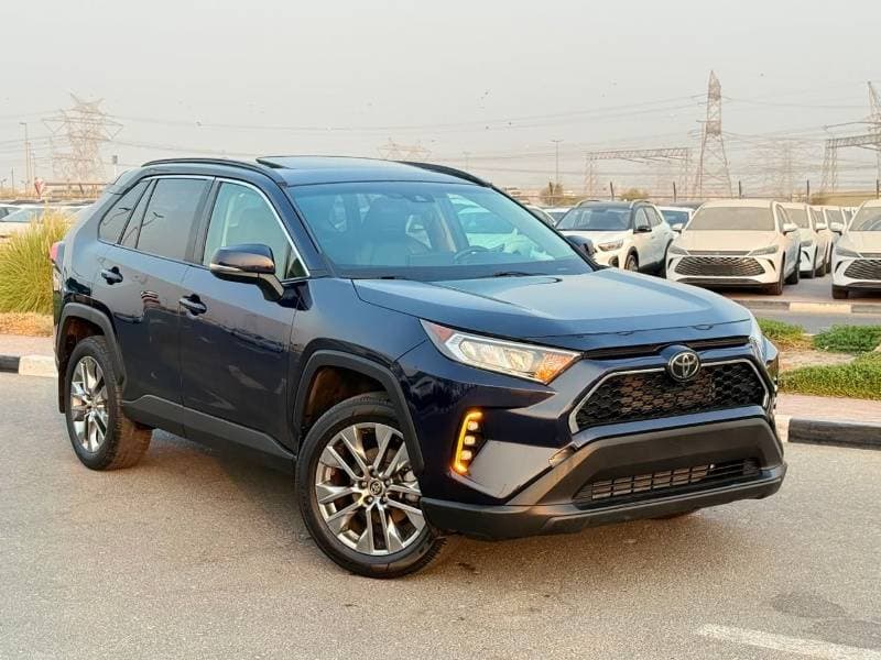 2020 Toyota RAV4 XLE