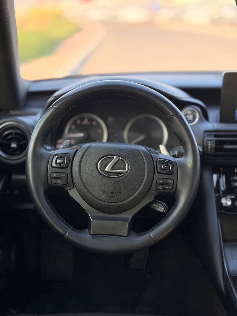 2024 Lexus IS300 thumbnail 8