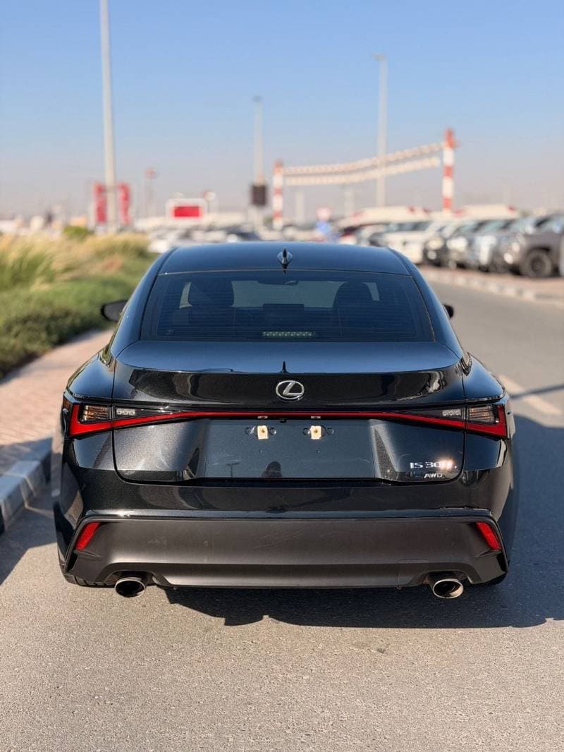 2024 Lexus IS300 thumbnail 4