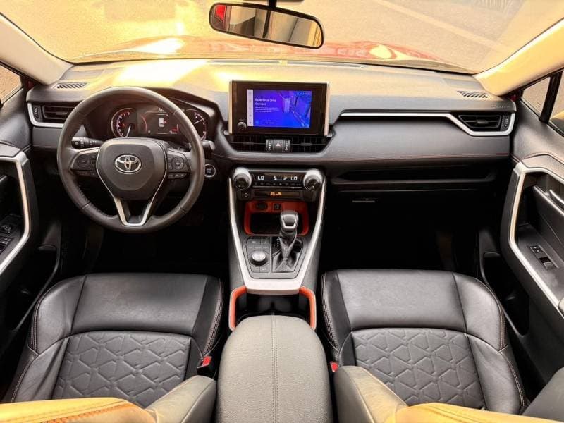 2023 Toyota RAV4 ADVENTURE thumbnail 5