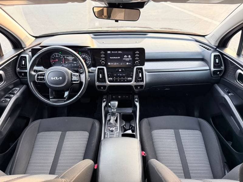 2021 Kia Sorento LX thumbnail 5