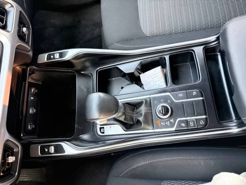 2021 Kia Sorento LX thumbnail 8