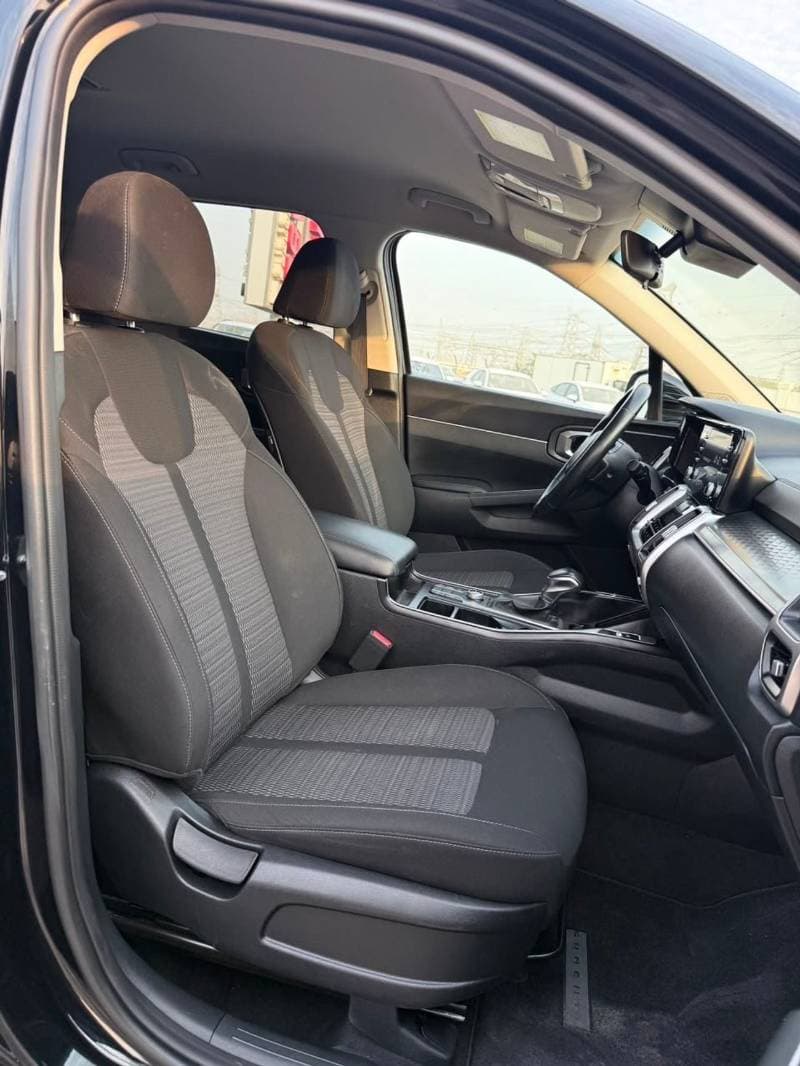2021 Kia Sorento LX thumbnail 7