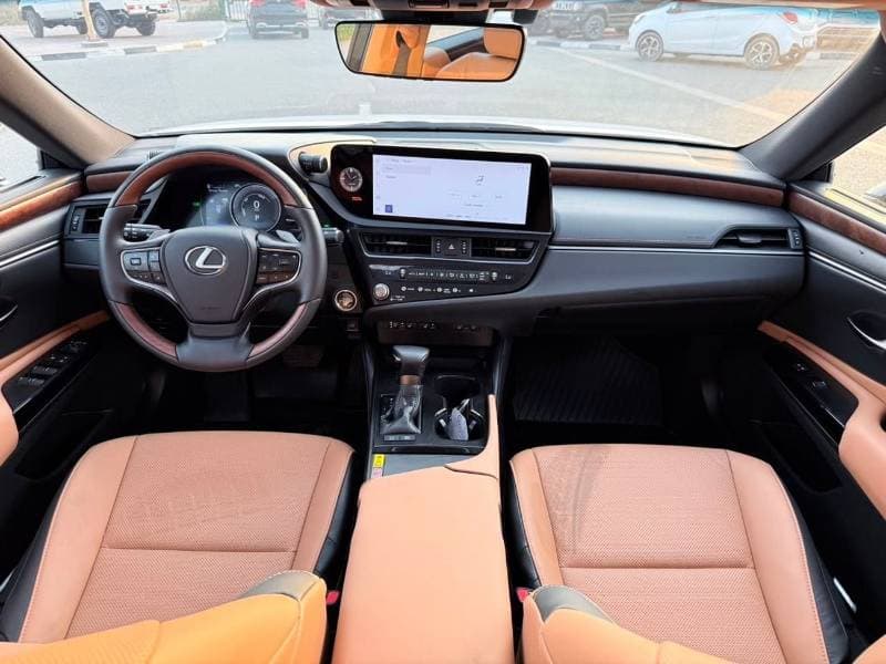 2025 Lexus ES300h PREMIER thumbnail 7