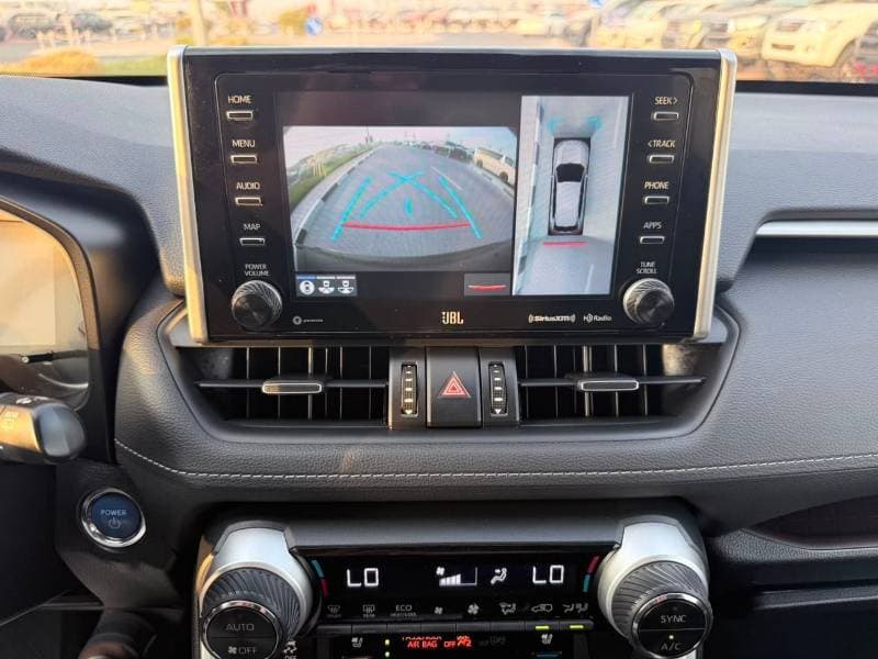 2021 Toyota RAV4 LTD HEV thumbnail 3