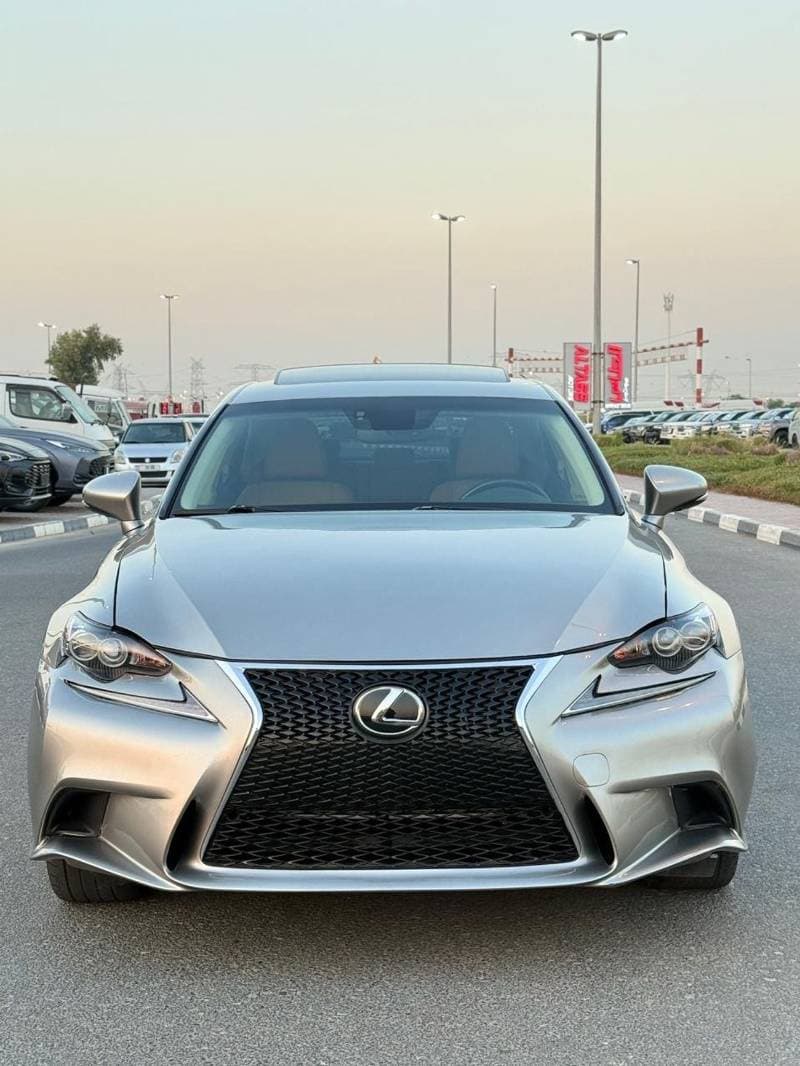 2016 Lexus IS300 AWD thumbnail 2