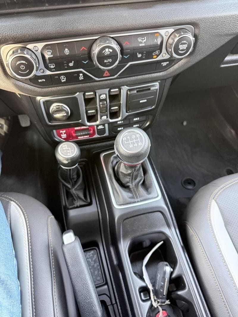 2024 Jeep Wrangler RUBICON thumbnail 8