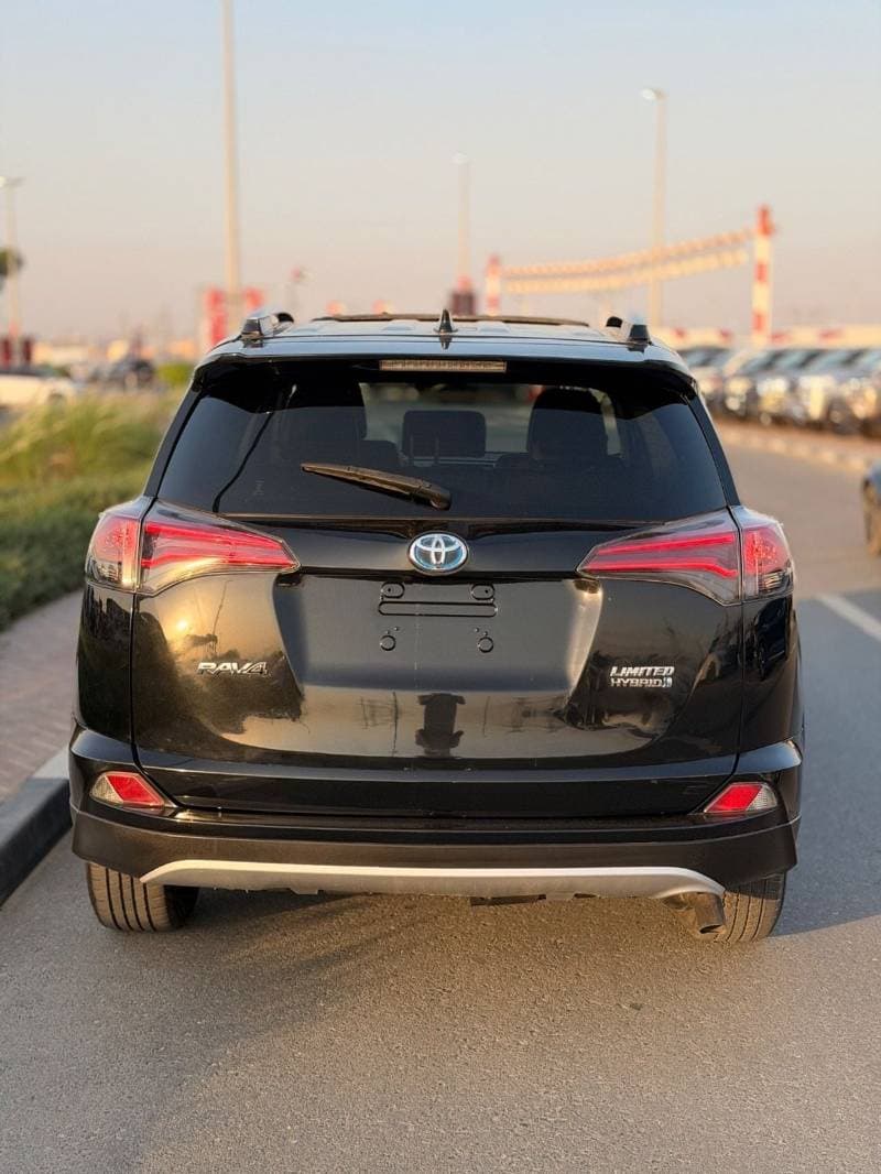 2016 Toyota RAV4 VXR thumbnail 4