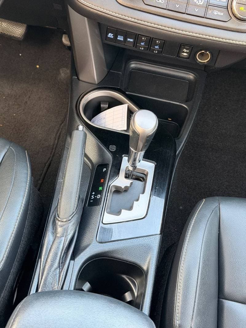 2016 Toyota RAV4 VXR thumbnail 8