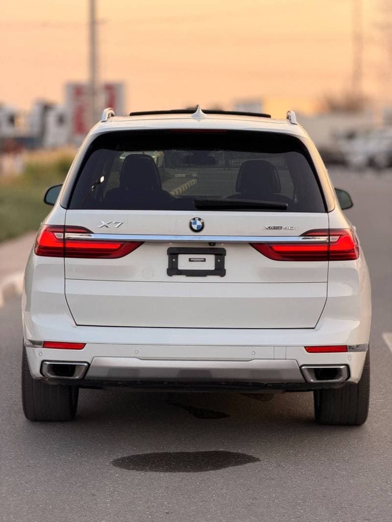 2020 BMW X7 40i PURE EXCELLENCE thumbnail 4