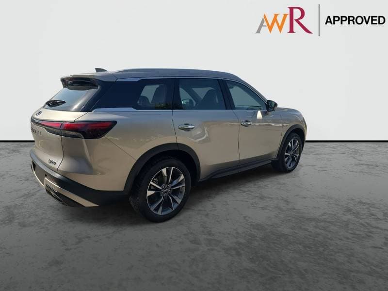 2023 Infiniti QX60 LUXE thumbnail 8