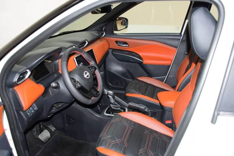 2025 Nissan Magnite SL thumbnail 4