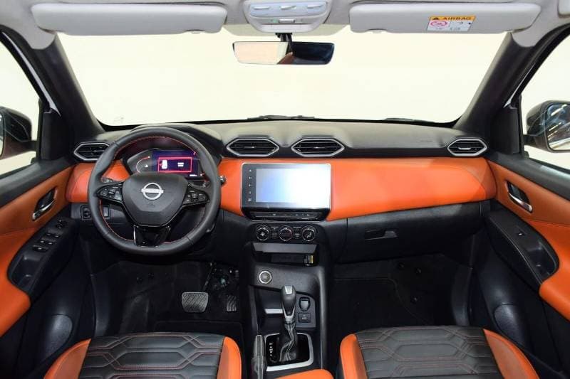 2025 Nissan Magnite SL thumbnail 5