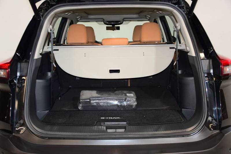 2025 Nissan X Trail SL thumbnail 8