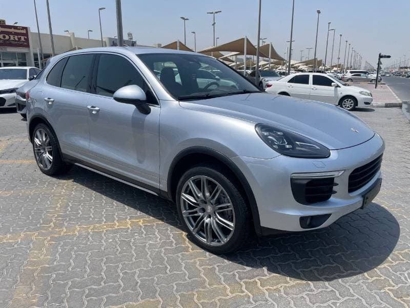 2015 Porsche Cayenne STANDARD
