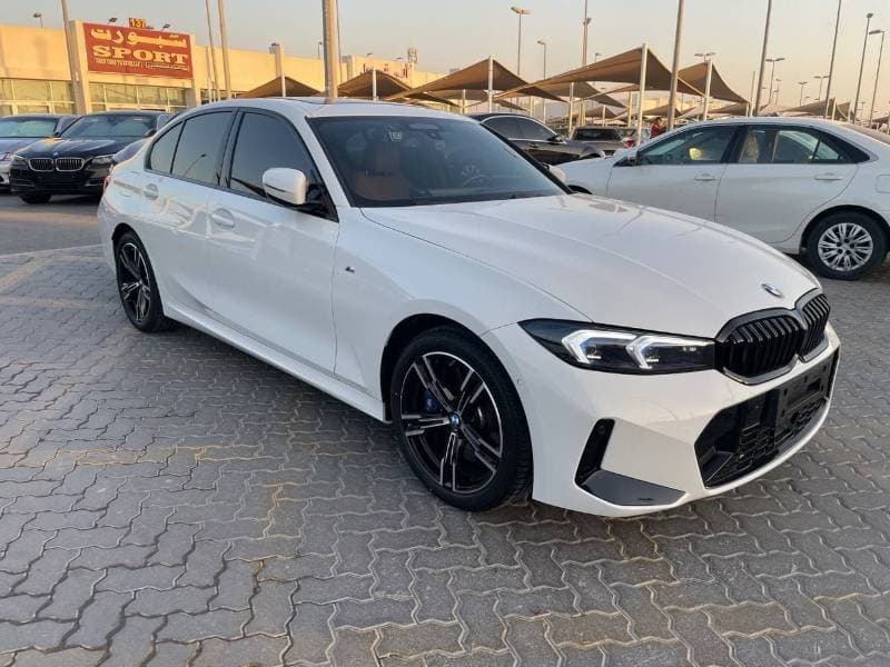 2025 BMW 320i M SPORT
