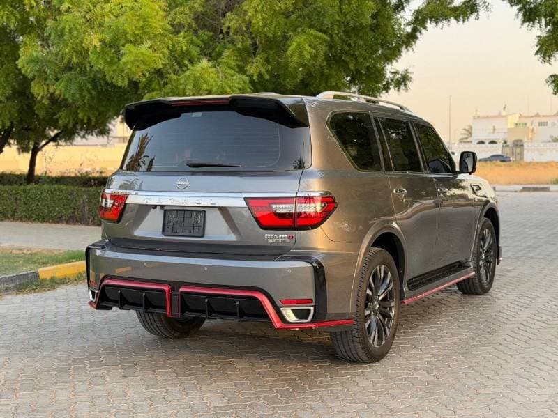 2014 Nissan Patrol LE PLATINUM thumbnail 6